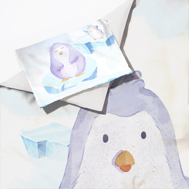 Adorable Penguin Cot Set