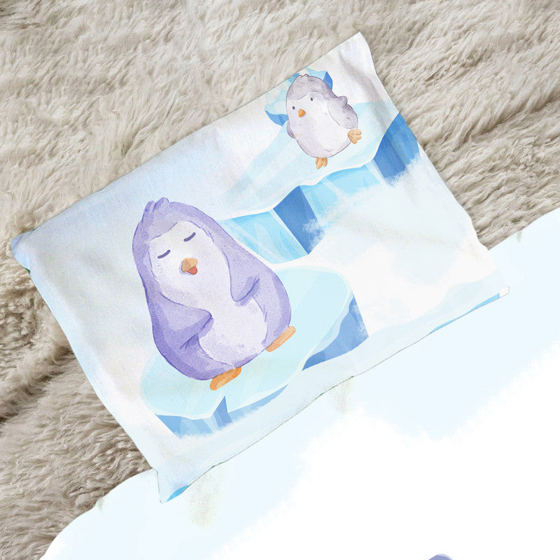 Adorable Penguin Cot Set