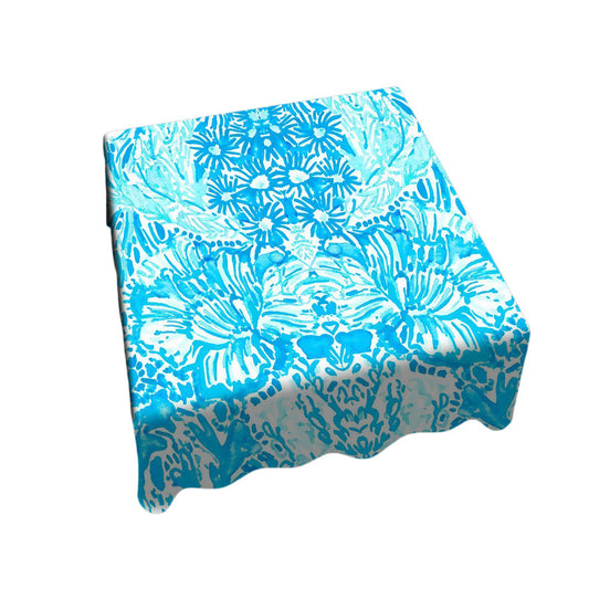 Angel Flower Square Tablecloth