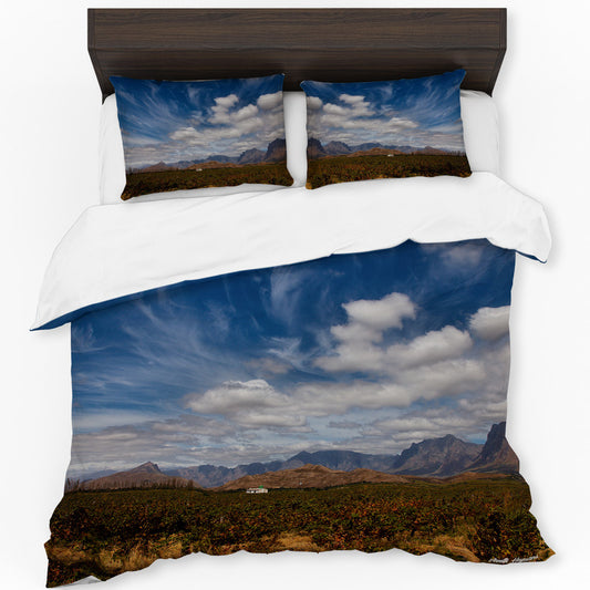 Cape Vinyards By Annette Heymans Duvet Cover Set