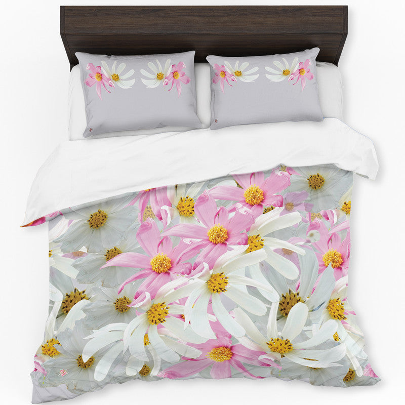 Cosmos Bold Duvet Cover Set By Fifo