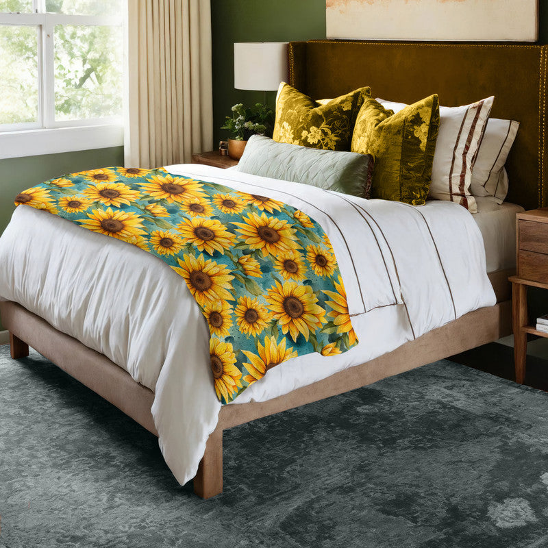 Different Sizes Sunflowers Light Bed Throw