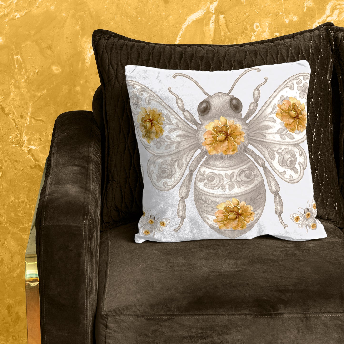Floral Bee Luxury Scatter by Mark van Vuuren