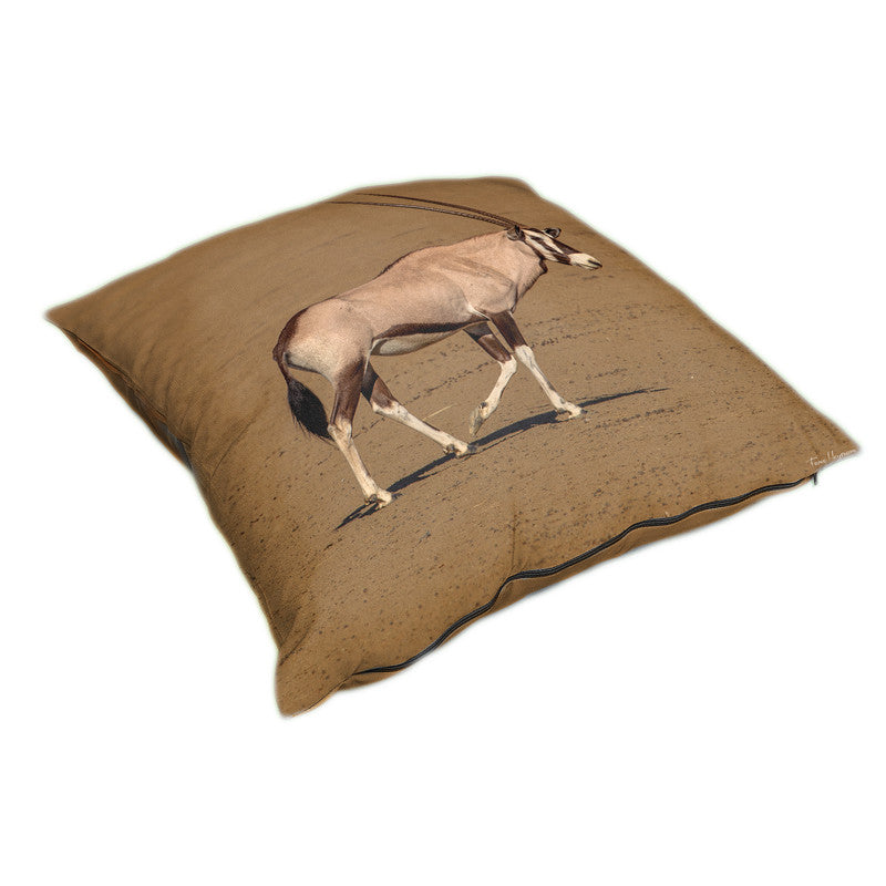 Gemsbok Nossob Luxury Scatter by Fanie Heymans