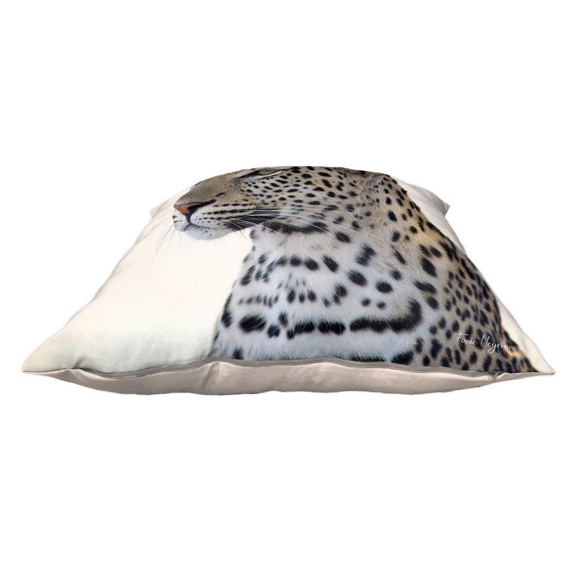 Kgalagadi Leopard Luxury Scatter by Fanie Heymans