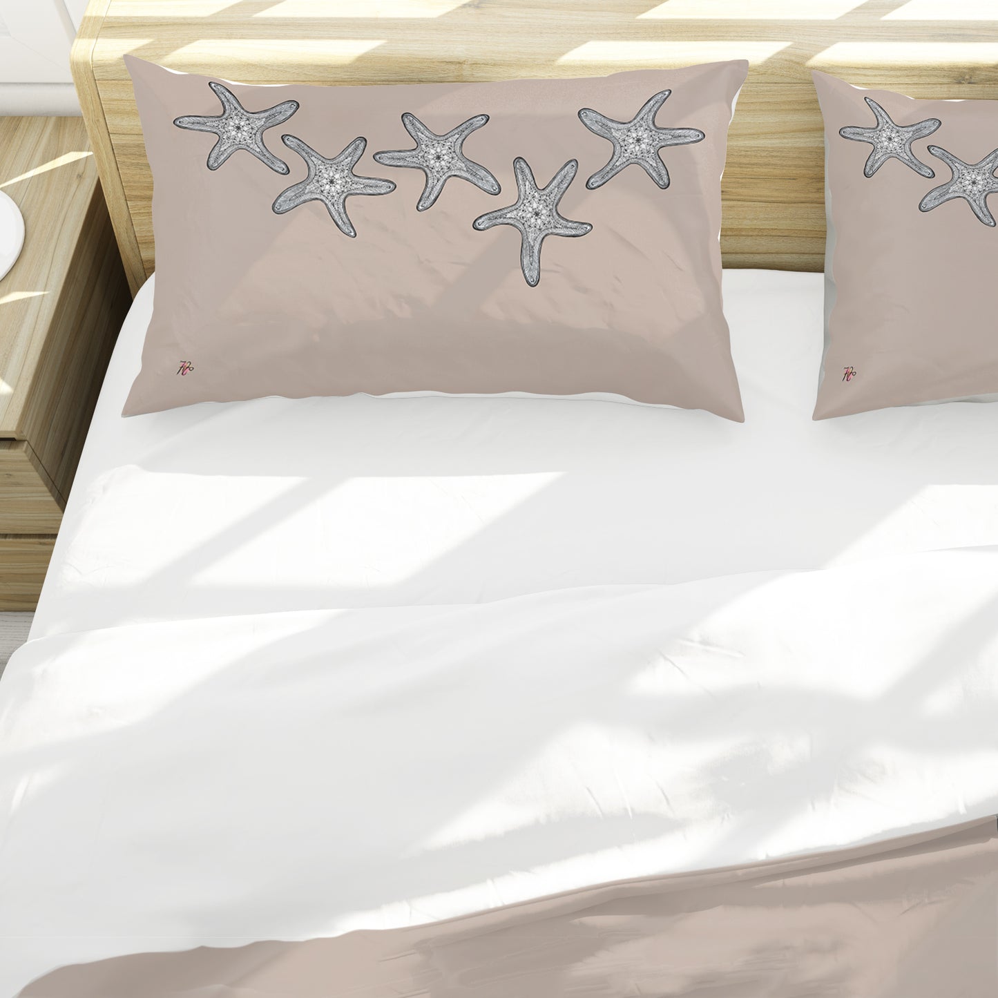 Starfish On Taupe Duvet Cover Set by Fifo