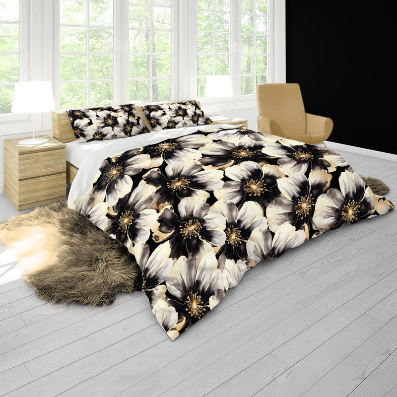 Water Painted Gold Trimmed Flower Duvet Cover Set By Mark Van Vuuren