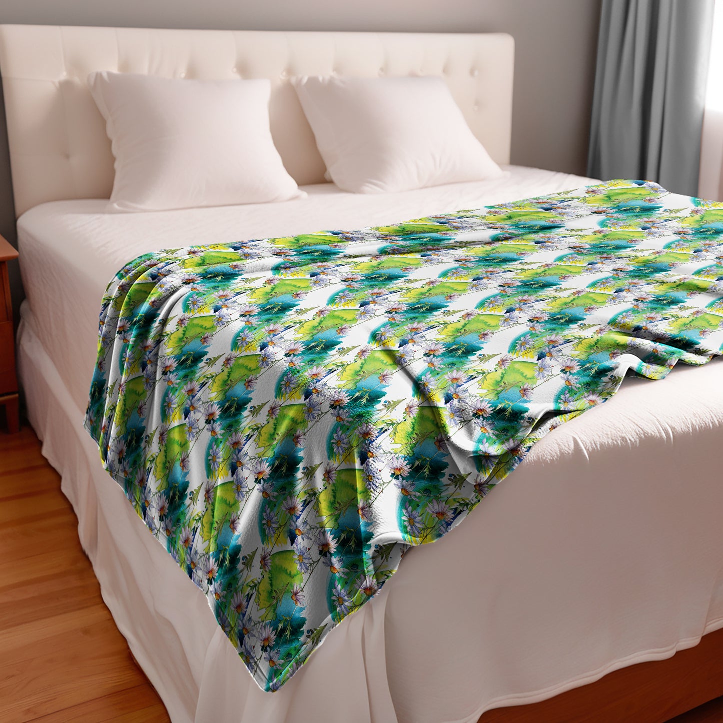 Wild Daisies Light Bed Throw