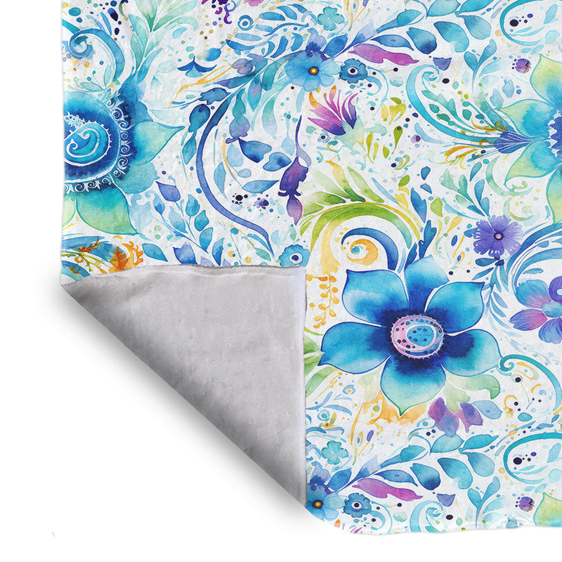 Blue Curls Light Bed Throw