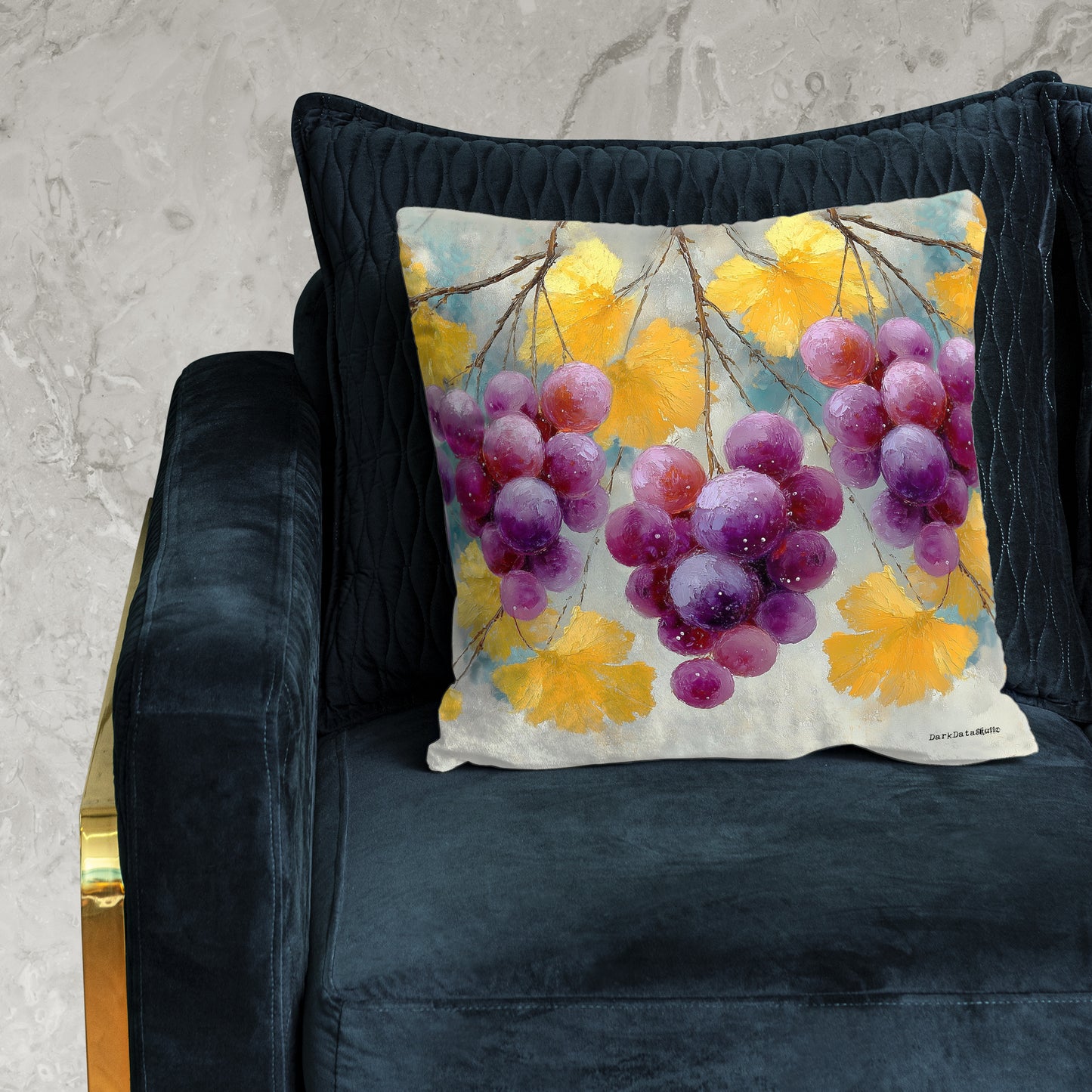 Clustered Grapes Luxury Scatter by Wikus Schalkwyk