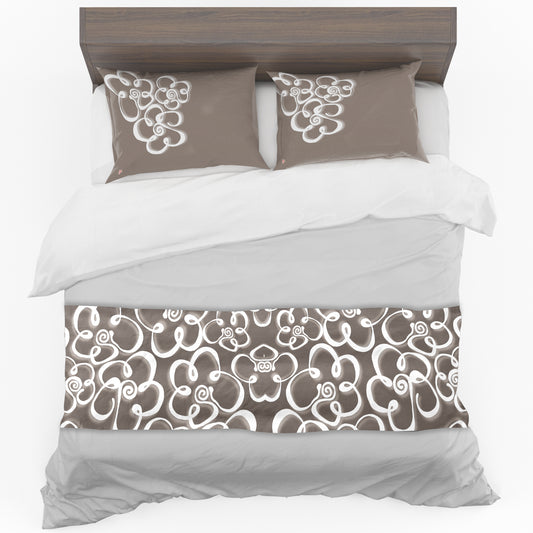 Daisies on Mocha By Fifo Bed Runner and Optional Pillowcases