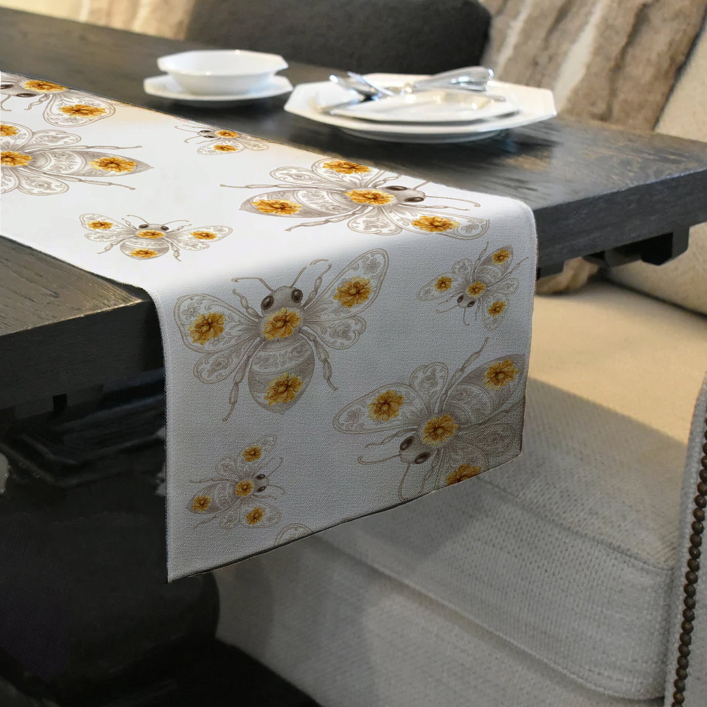 Floral Bee Table Runner by Mark van Vuuren