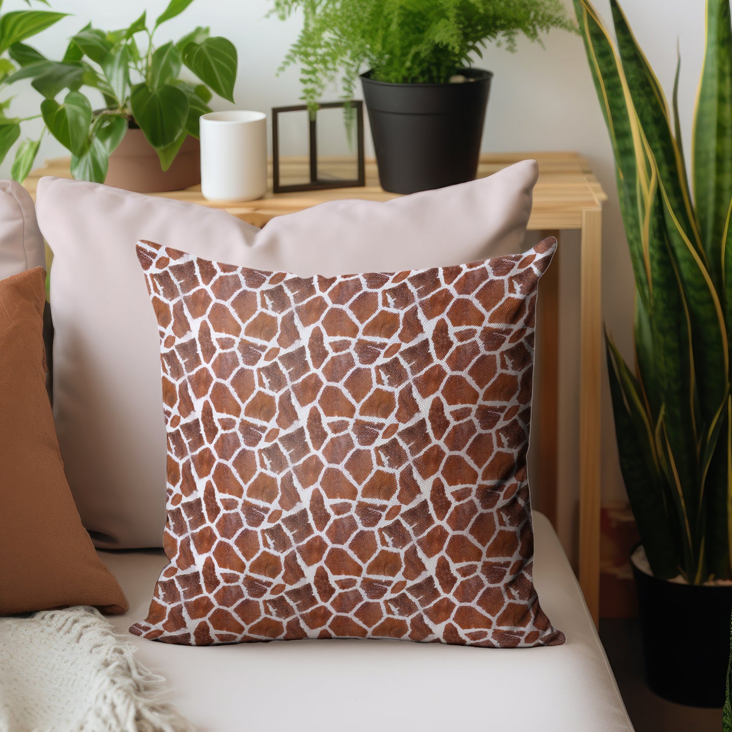 Giraffe Spots Luxury Scatter