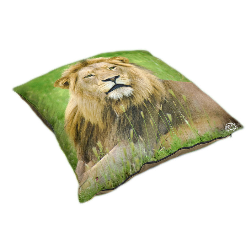King of the Jungle Luxury Scatter by Ferdie Muller