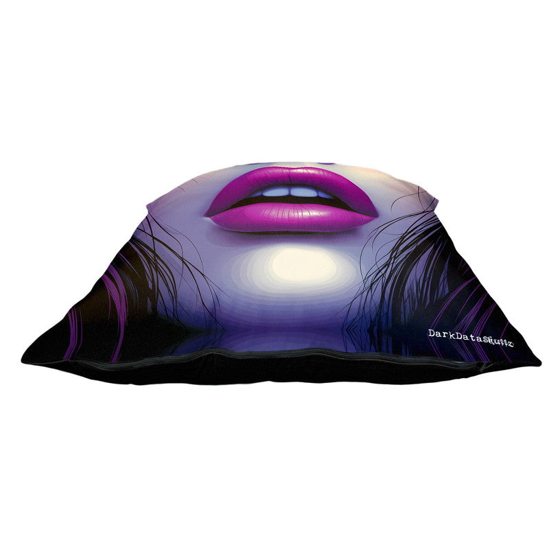 Lady Lunara Secret Luxury Scatter by Wikus Schalkwyk