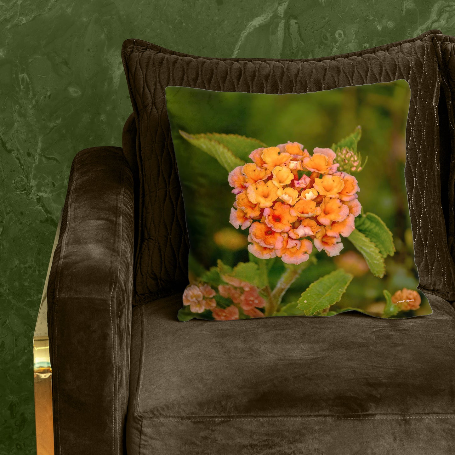 Lantana Fower Luxury Scatter by Annette Heymans