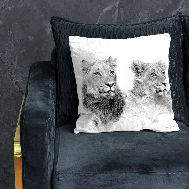 Teenager Lion Black & White Luxury Scatter By Fanie Heymans
