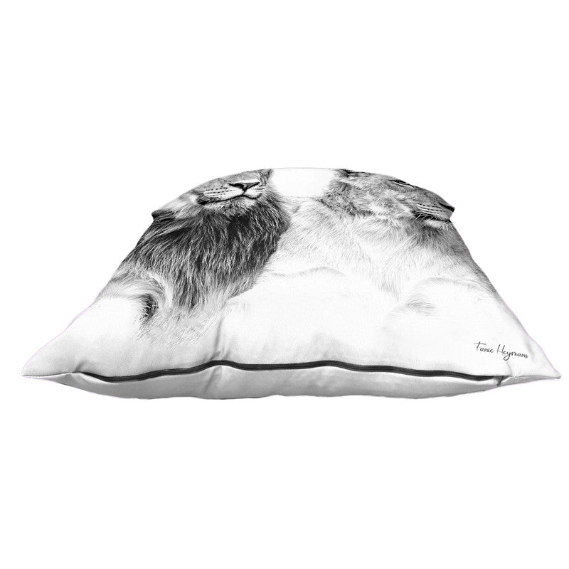 Teenager Lion Black & White Luxury Scatter By Fanie Heymans