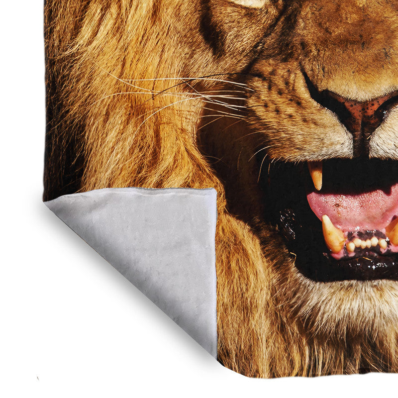 Male Lion Roaring Light Weight Fleece Blanket By Fanie Heymans