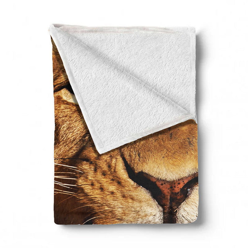 Male Lion Roaring Light Weight Fleece Blanket By Fanie Heymans