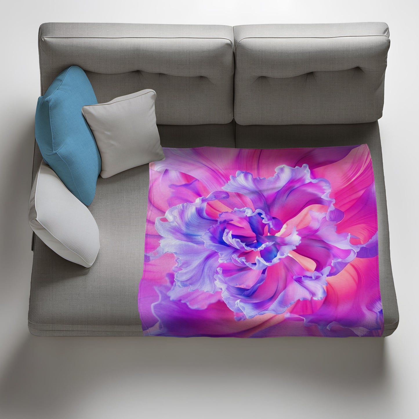 Petal Fusion Light Weight Fleece Blanket