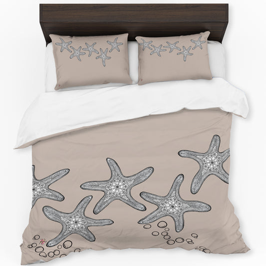 Starfish On Taupe Duvet Cover Set by Fifo