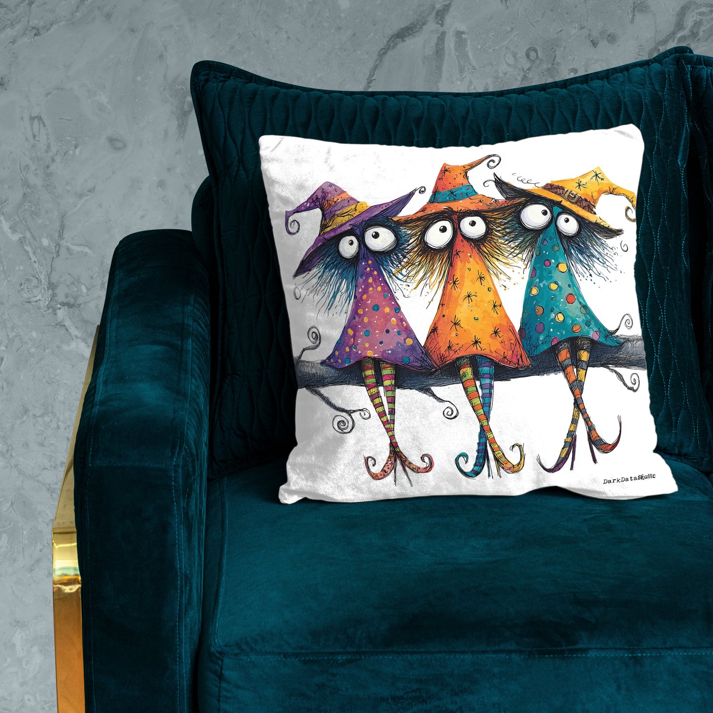 The Wonky Hat Clubby Luxury Scatter by Wikus Schalkwyk