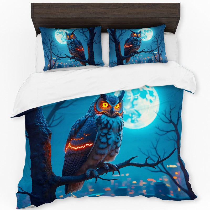 Watcher Of The Night Duvet Cover Set