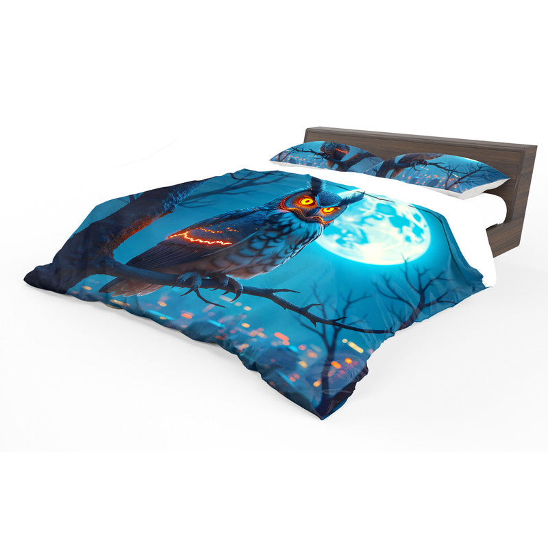 Watcher Of The Night Duvet Cover Set