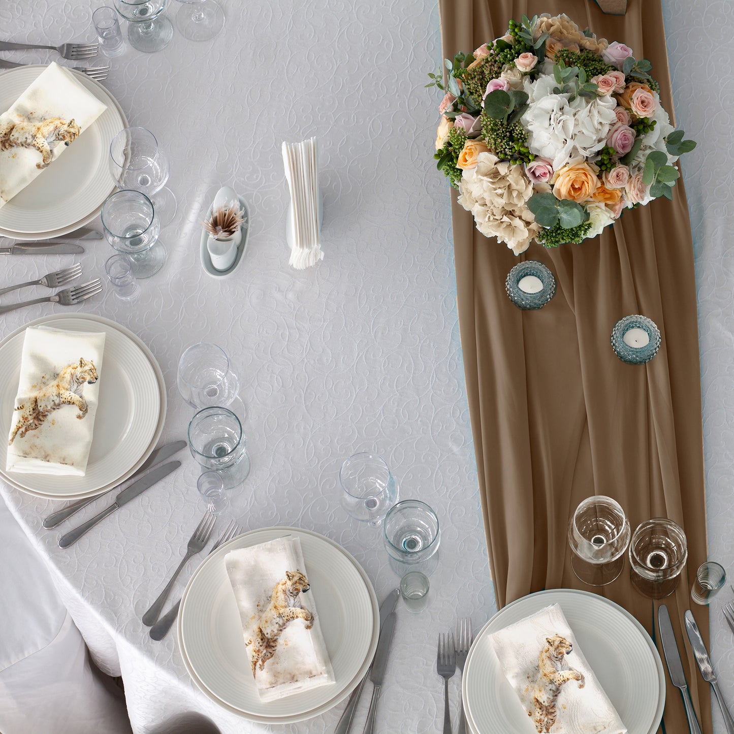 Wildlife Jumping Leopard Napkins