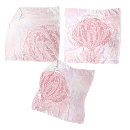 Pastel Pink Protea Dribble Cloth (Spoegdoek)